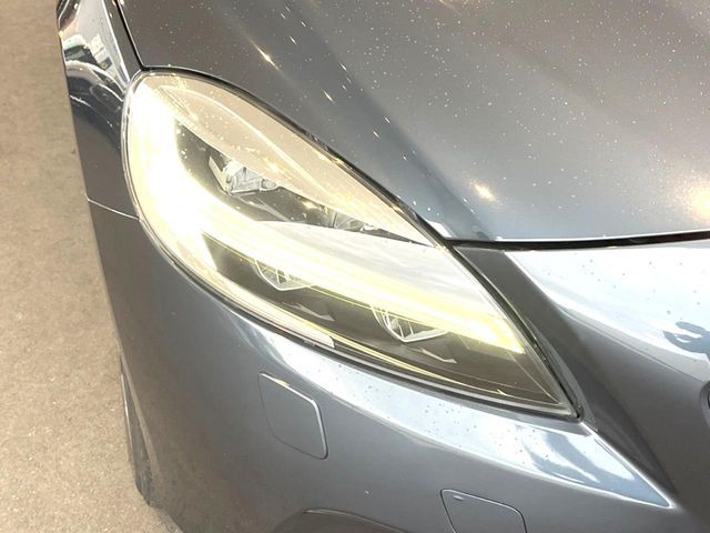 VOLVO VOLVO V40 2018