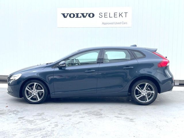VOLVO VOLVO V40 2018