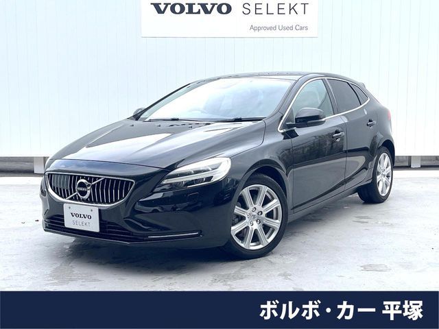 VOLVO VOLVO V40 2017
