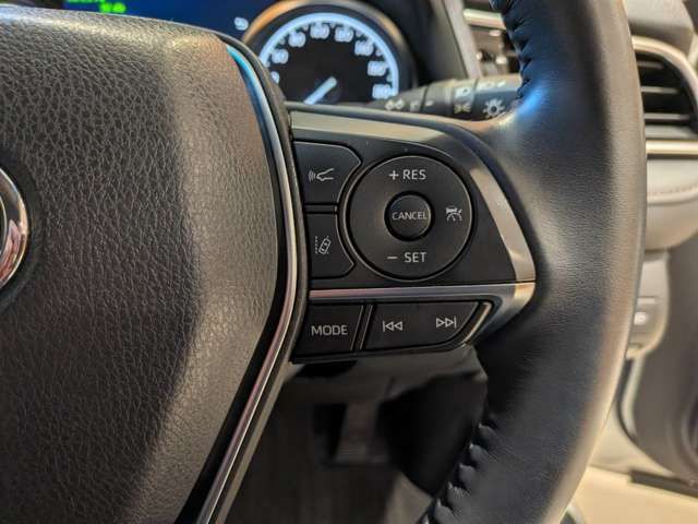 TOYOTA CAMRY HYBRID 2017