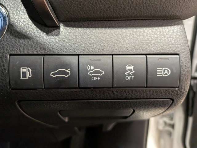 TOYOTA CAMRY HYBRID 2017