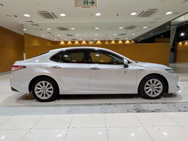 TOYOTA CAMRY HYBRID 2017