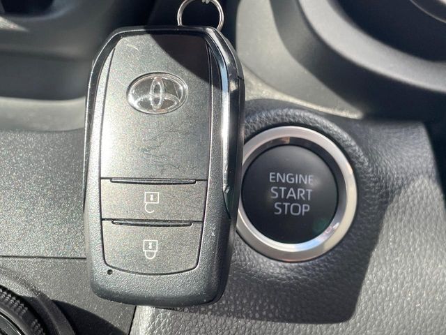 TOYOTA YARIS CROSS 2024