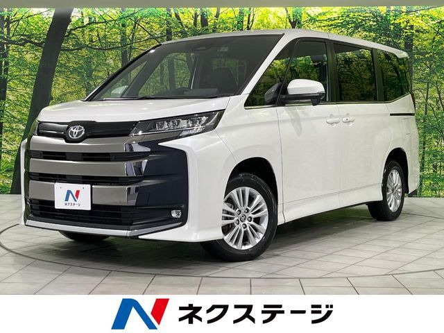 TOYOTA NOAH 4WD 2025