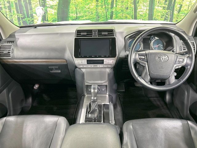 TOYOTA LANDCRUISER PRADO 2019