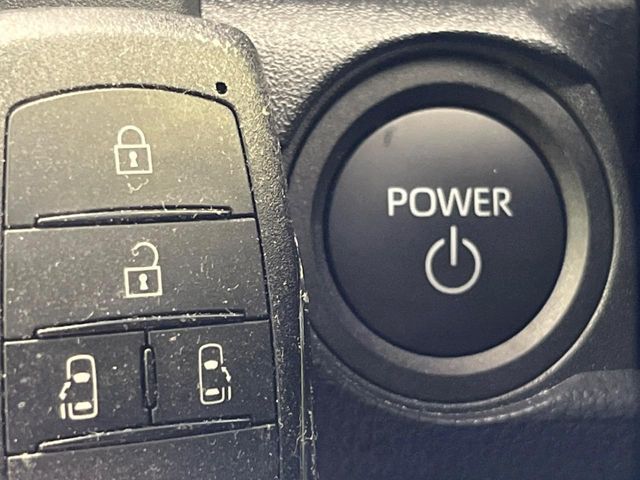 TOYOTA SIENTA HYBRID 2025