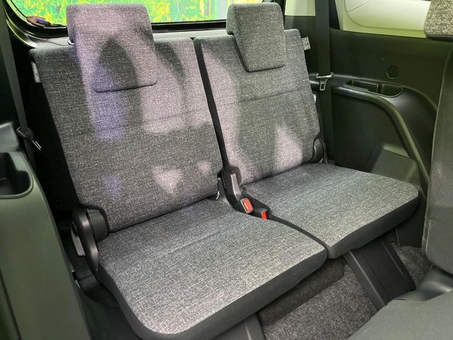 TOYOTA SIENTA HYBRID 2025