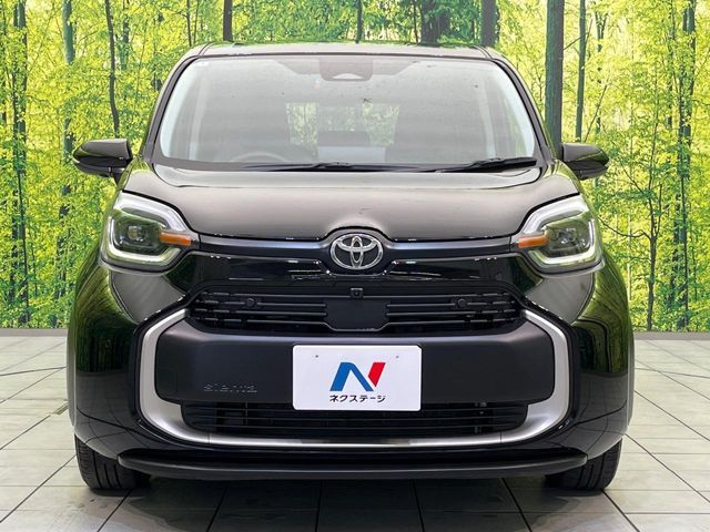 TOYOTA SIENTA HYBRID 2025