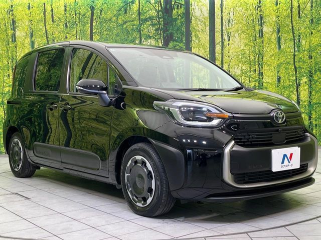 TOYOTA SIENTA HYBRID 2025