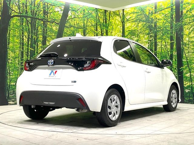 TOYOTA YARIS HYBRID 2022