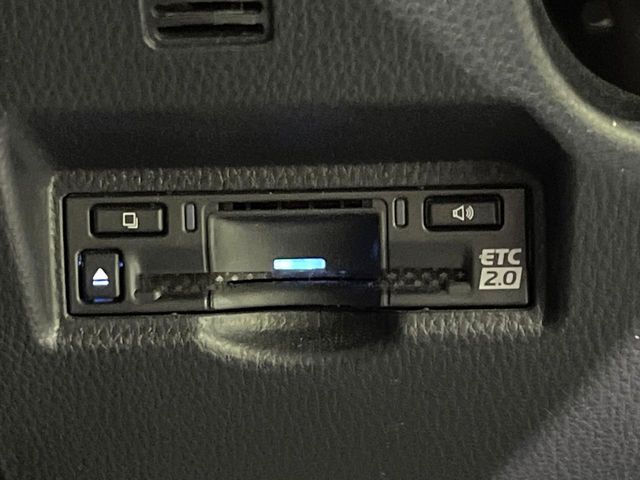 TOYOTA NOAH HYBRID 2023