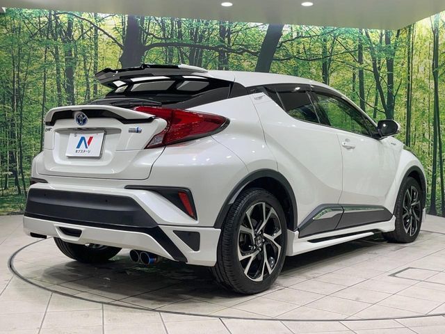 TOYOTA C-HR 2017