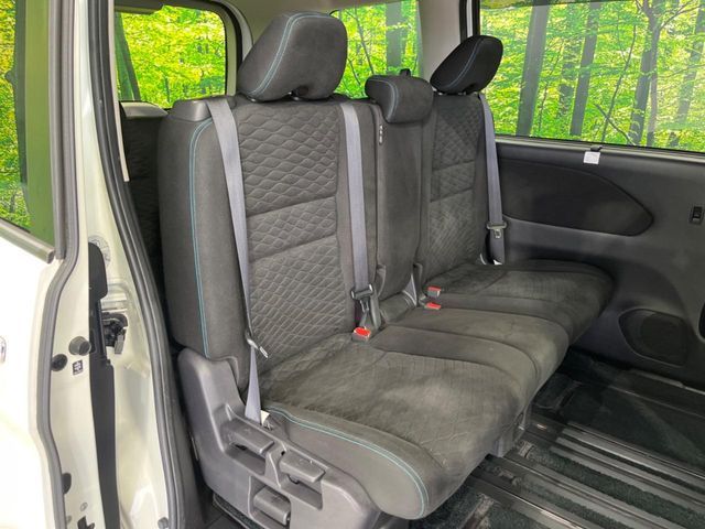 NISSAN SERENA  S-HYBRID 2017