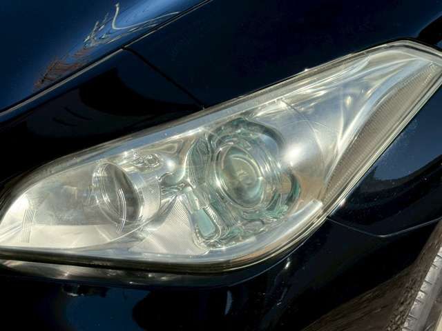 NISSAN FUGA HYBRID 2010