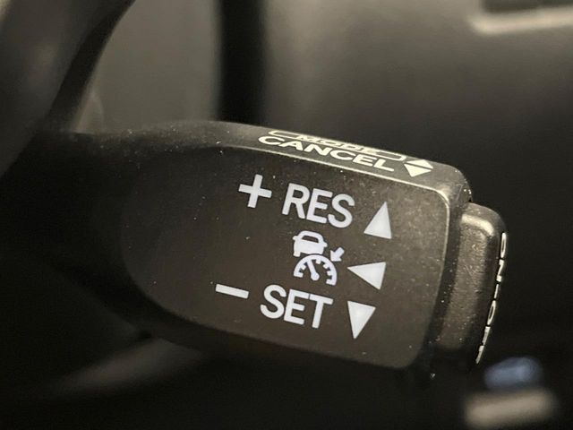 TOYOTA LEXUS IS300 2021