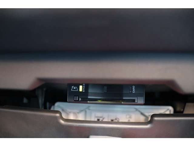 ROVER ROVER DEFENDER 2024