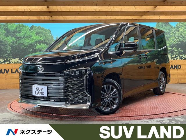 TOYOTA VOXY 4WD 2025