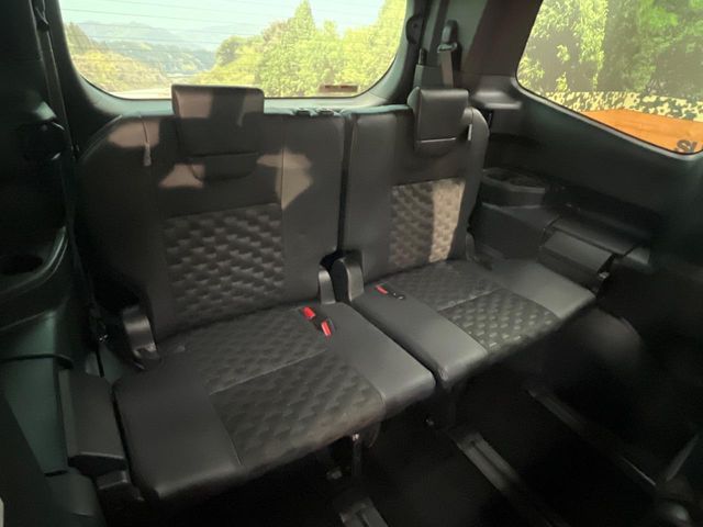 TOYOTA VOXY 4WD 2025