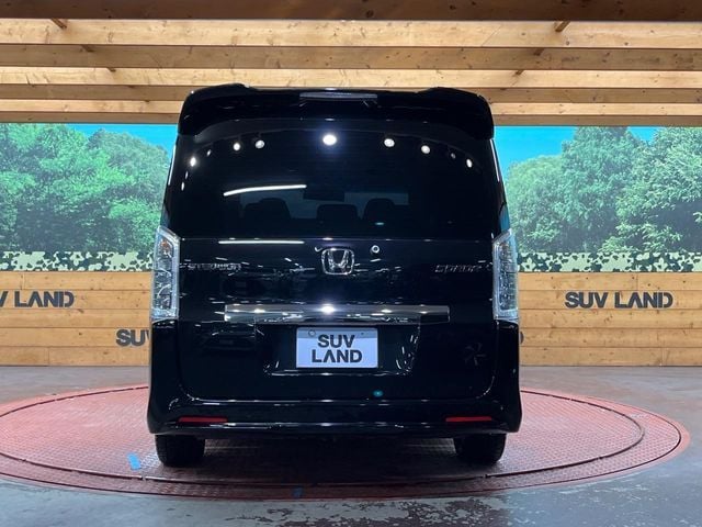 HONDA STEPWAGON SPADA 2014