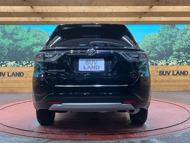 TOYOTA HARRIER 2WD 2017