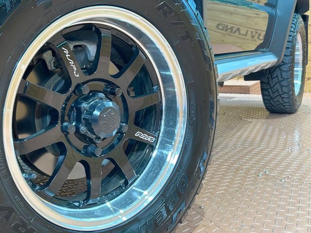 SUZUKI JIMNY SIERRA 2023