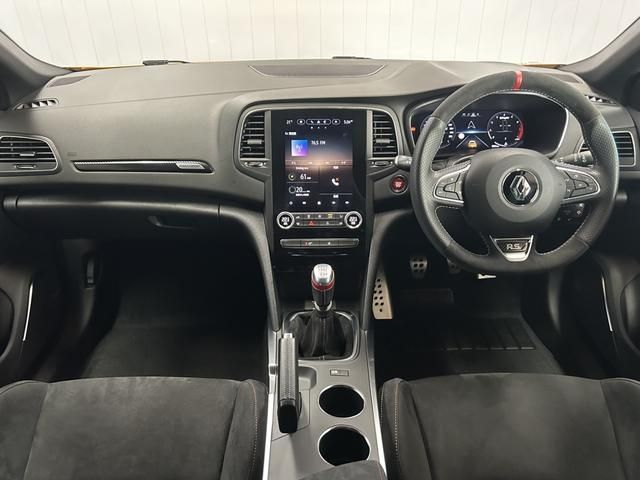 RENAULT RENAULT MEGANE hatchback 2024