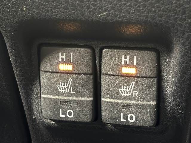 TOYOTA VOXY HYBRID 2018