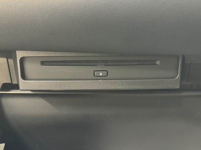 TOYOTA VOXY HYBRID 2023