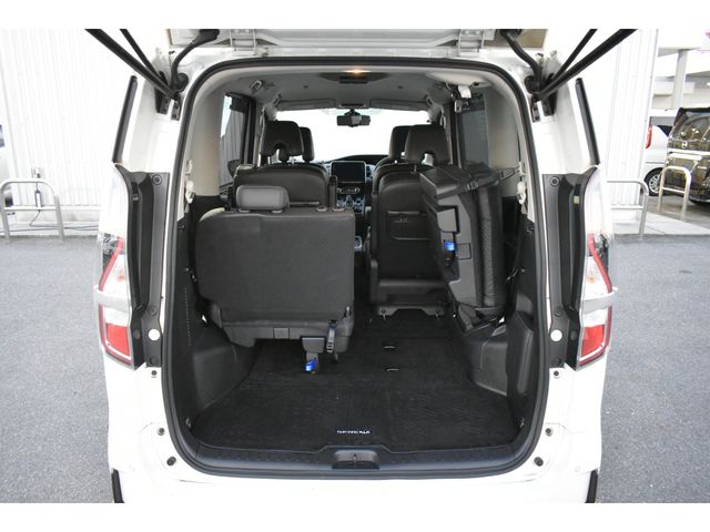 NISSAN SERENA  WG 2021