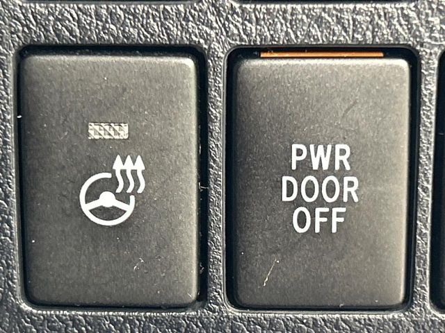 TOYOTA VELLFIRE 2015