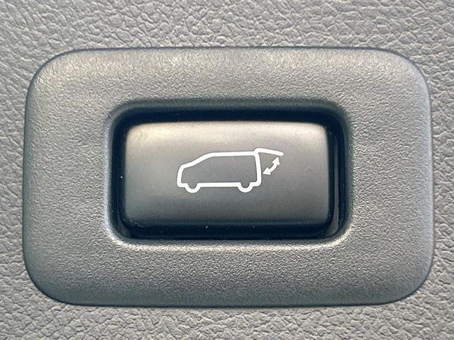 TOYOTA VELLFIRE 2015