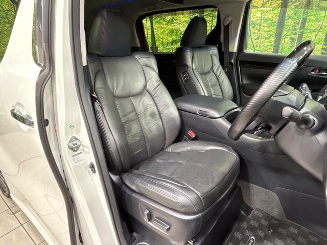 TOYOTA VELLFIRE 2015