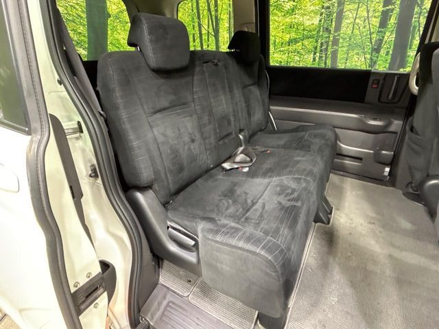 HONDA STEPWAGON 2011