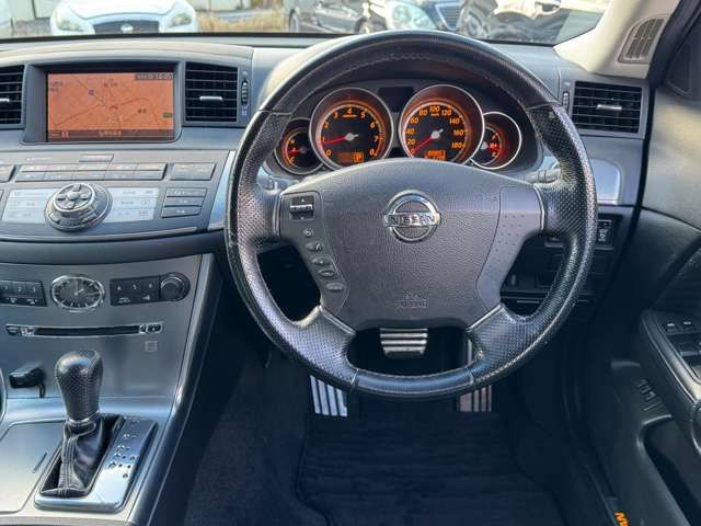 NISSAN FUGA 2004