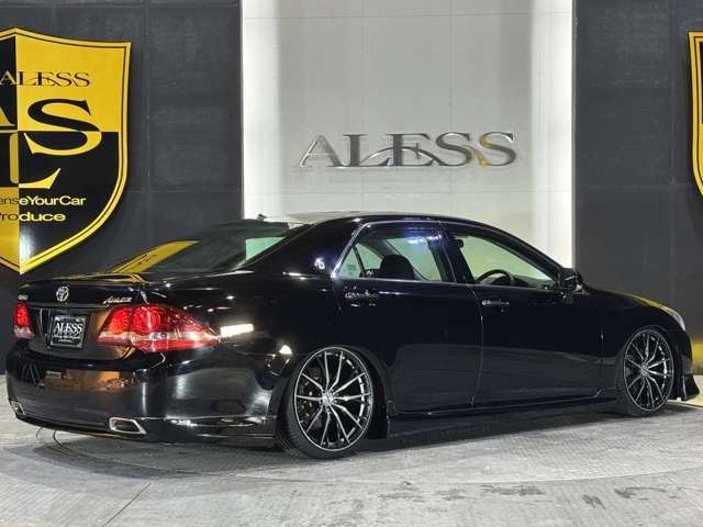 TOYOTA CROWN sedan 2010