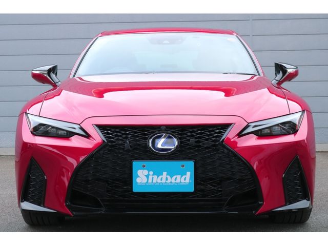 TOYOTA LEXUS IS300h 2021