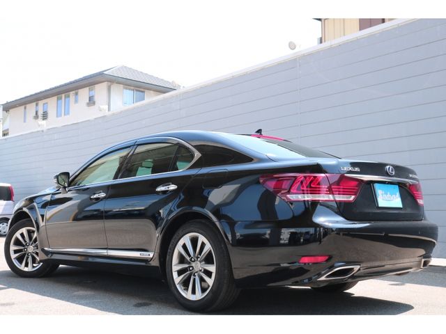 TOYOTA LEXUS LS600h 2013