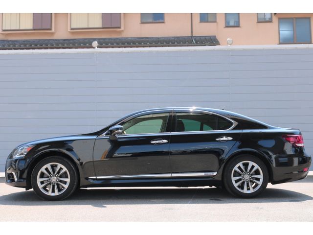 TOYOTA LEXUS LS600h 2013