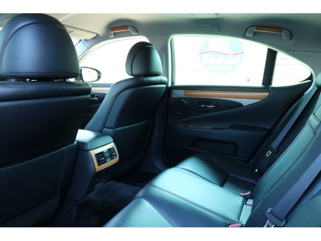 TOYOTA LEXUS LS600h 2013