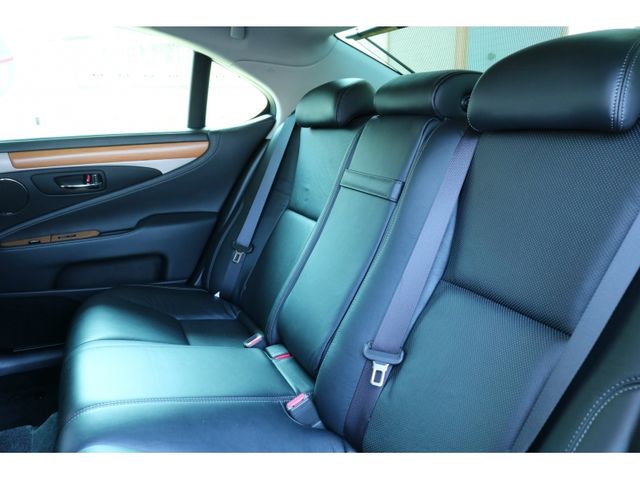 TOYOTA LEXUS LS600h 2013