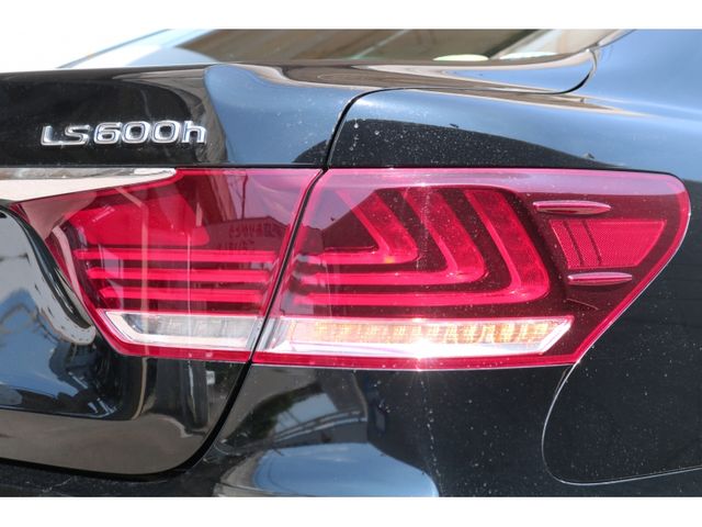 TOYOTA LEXUS LS600h 2013