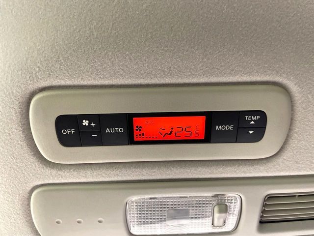 NISSAN SERENA  S-HYBRID 2013