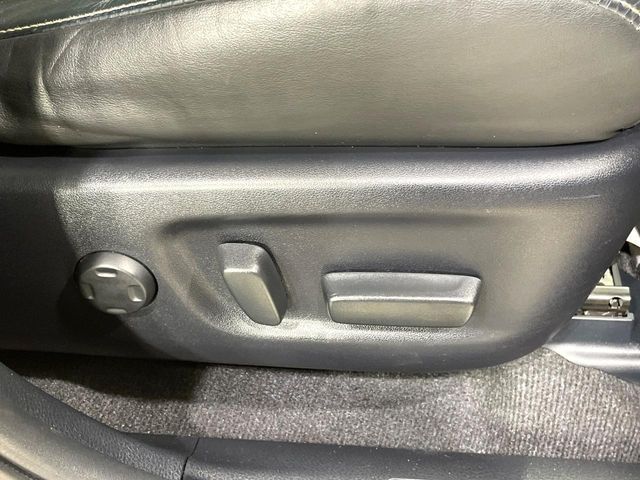 TOYOTA HARRIER 2WD 2016