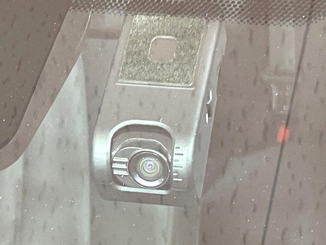 TOYOTA YARIS HYBRID 2021