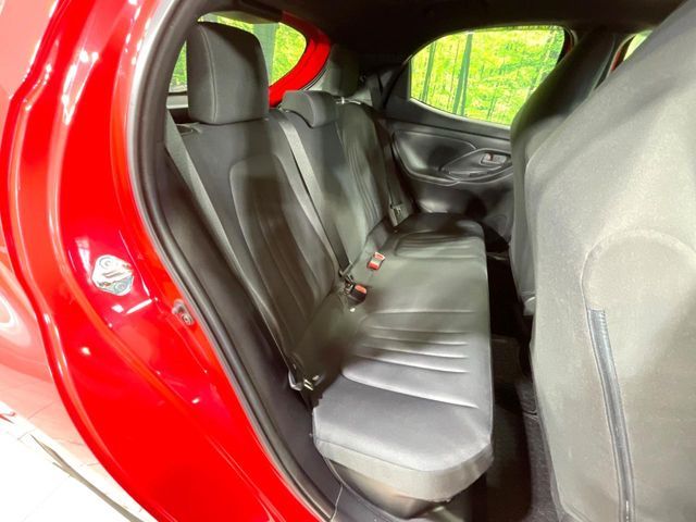 TOYOTA YARIS HYBRID 2021