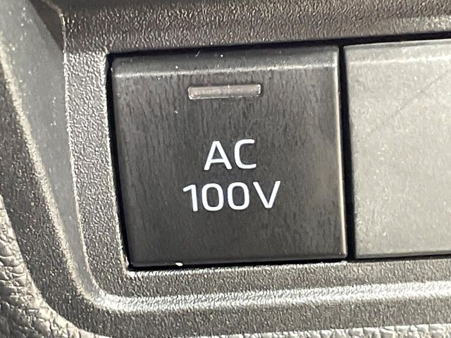 TOYOTA YARIS HYBRID 2022