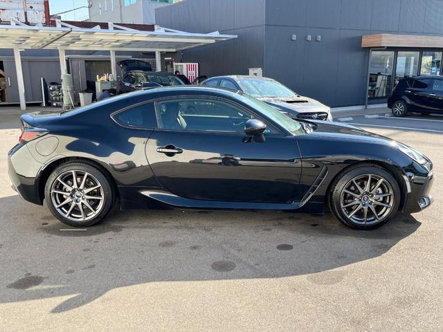 SUBARU BRZ 2022
