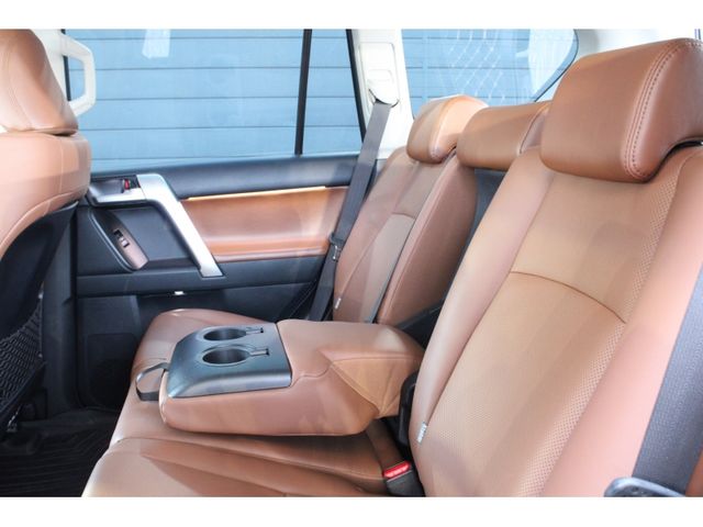 TOYOTA LANDCRUISER PRADO 2021