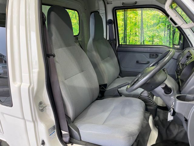 DAIHATSU HIJET truck 4WD 2013