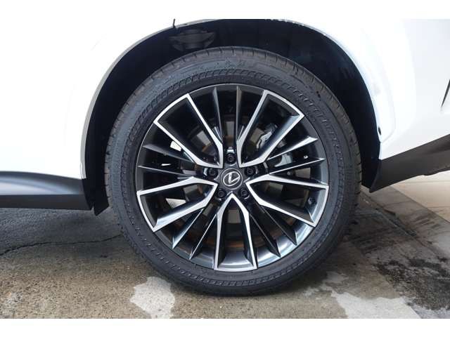 TOYOTA LEXUS NX350h 2023